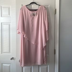 SLNY 22W dusty rose with beautiful detail at the neck